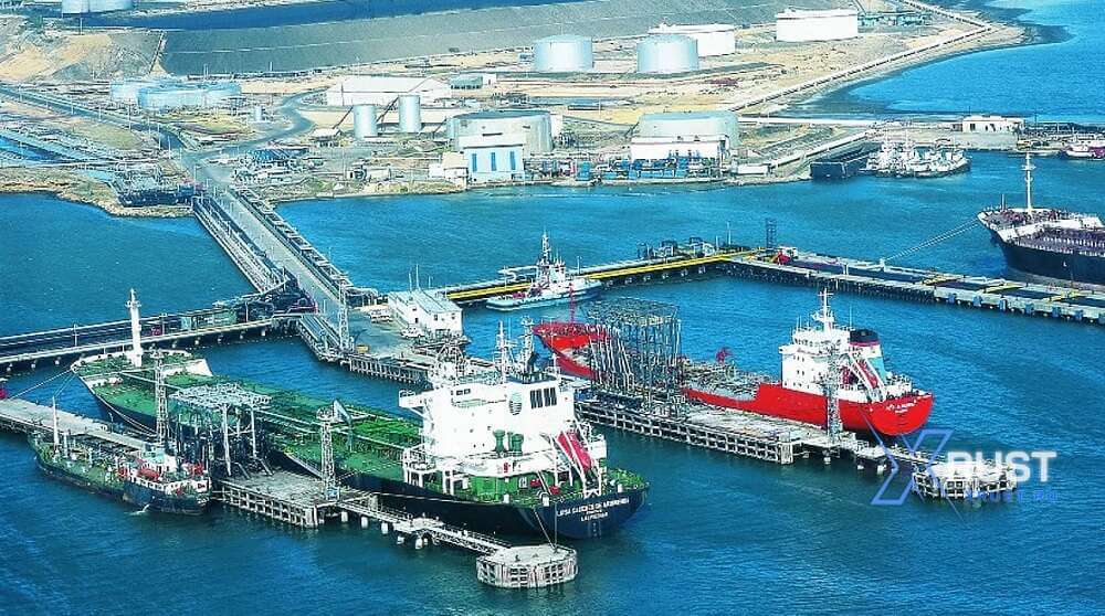 Venezuela has suspended oil shipments to the American company Chevron.