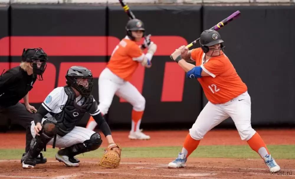 Women's professional sport "softball" receives support