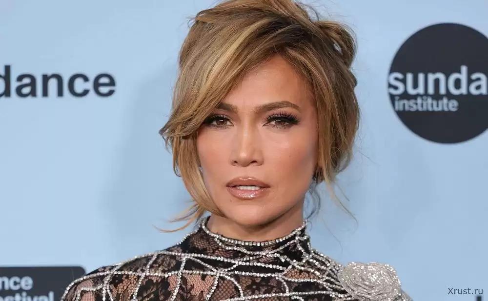 Jennifer Lopez Stars in the Movie "Kiss of the Spider Woman"